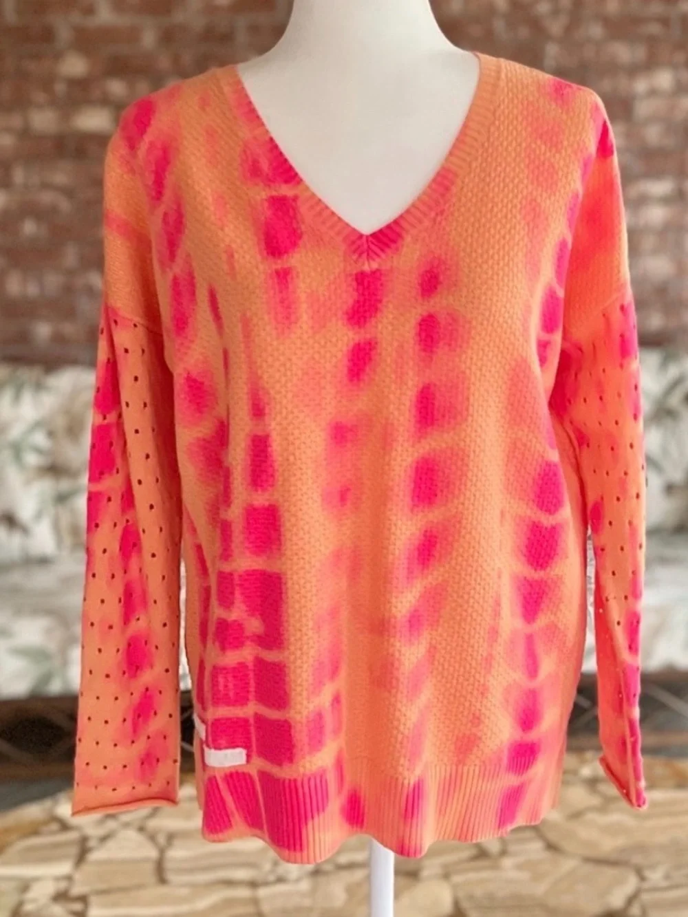 Lisa Todd bright orange pink tie dye top waffle holes medium - Picture 2 of 2